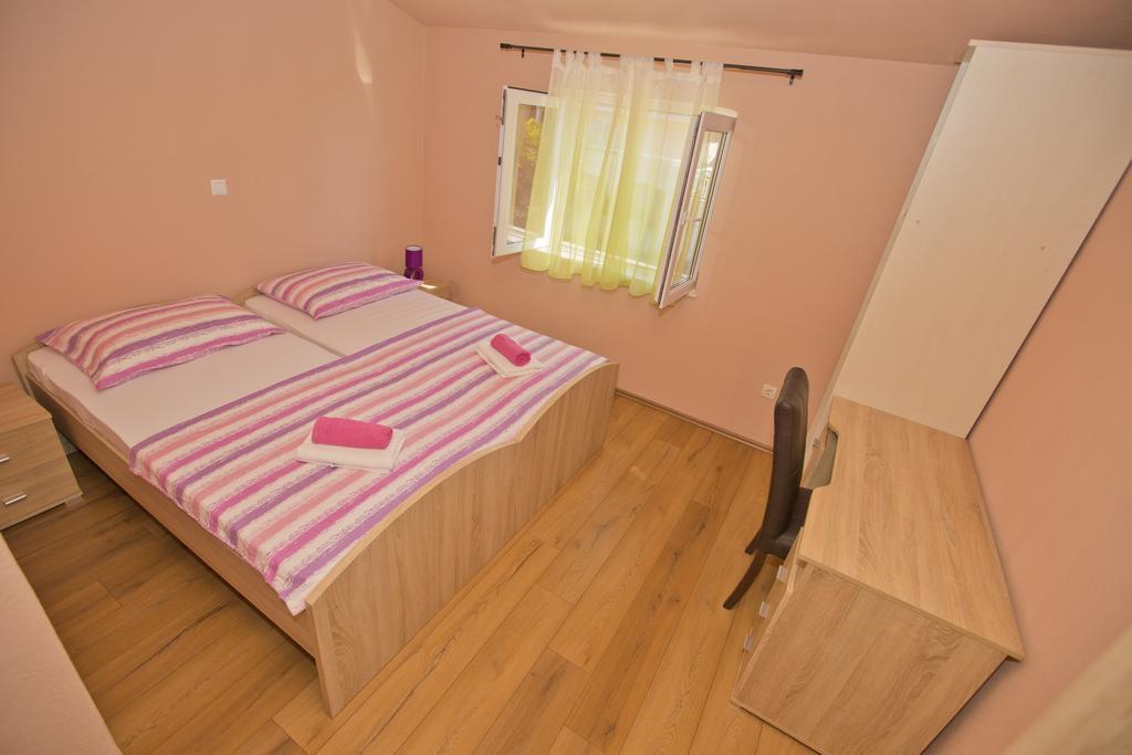 Apartmani Vini Hvar Town Exterior foto